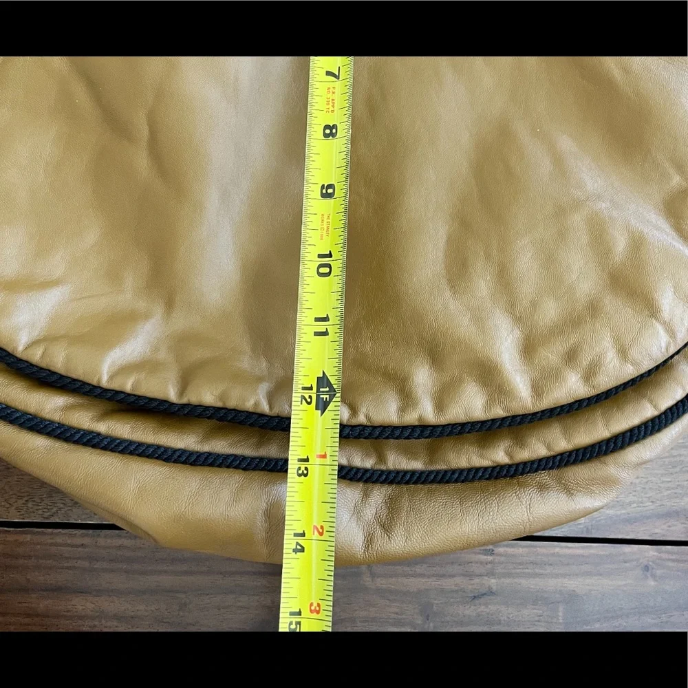 Leather Shoulder Bag - So Elegant!